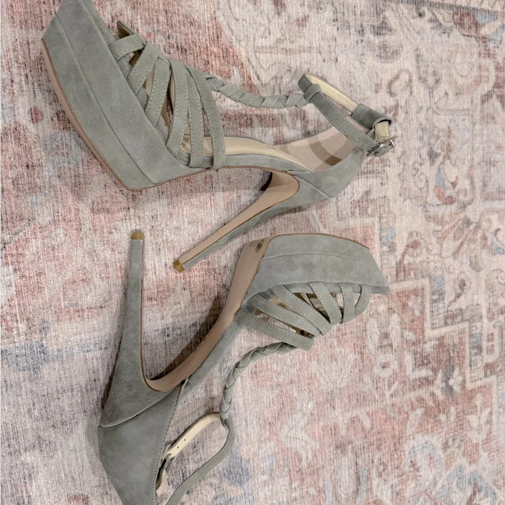 BCBG Generation Light Green Suede High Heeled Sandals Size 9